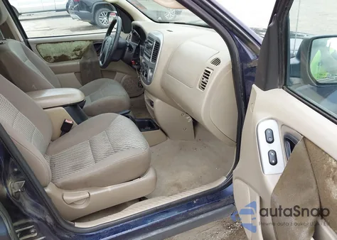 2004 Ford Escape Xlt из США, поврежденный, VIN 1FMYU93194DA07751